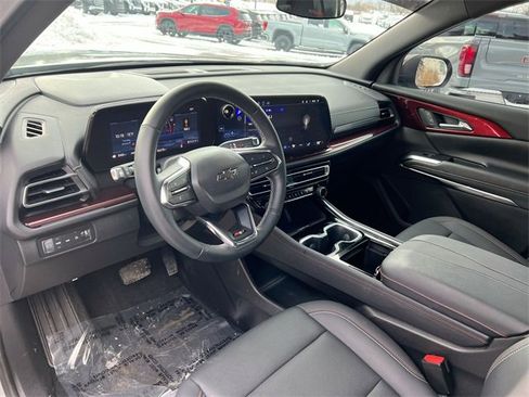 Used 2025 Chevrolet Traverse Z71 w/ Driver Confidence Package image 10