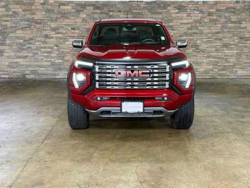 Used 2024 GMC Canyon Denali AWD/4WD image 2