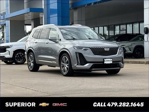 Used 2025 Cadillac XT6 Premium Luxury AWD/4WD image 1