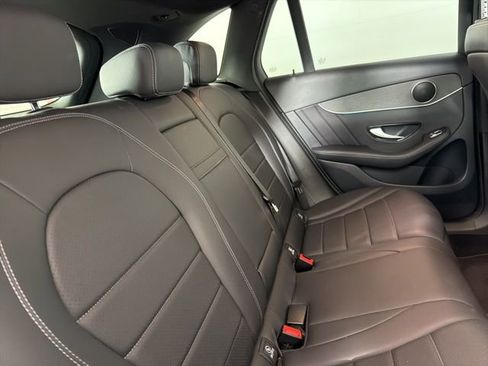 Used 2022 Mercedes-Benz GLC 300 image 18