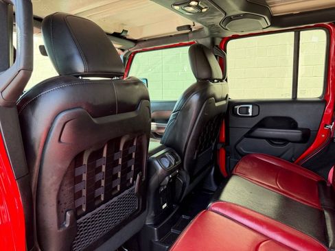 Used 2023 Jeep Wrangler Unlimited Rubicon 4xe AWD/4WD image 19