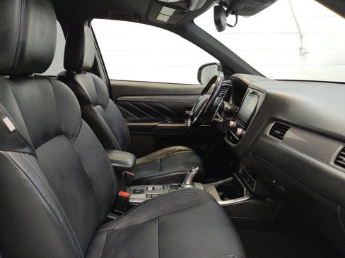 Used 2020 Mitsubishi Outlander SEL image 21