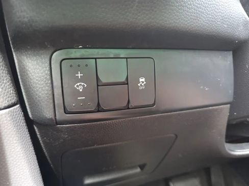 Used 2015 Kia Soul ! FWD image 24