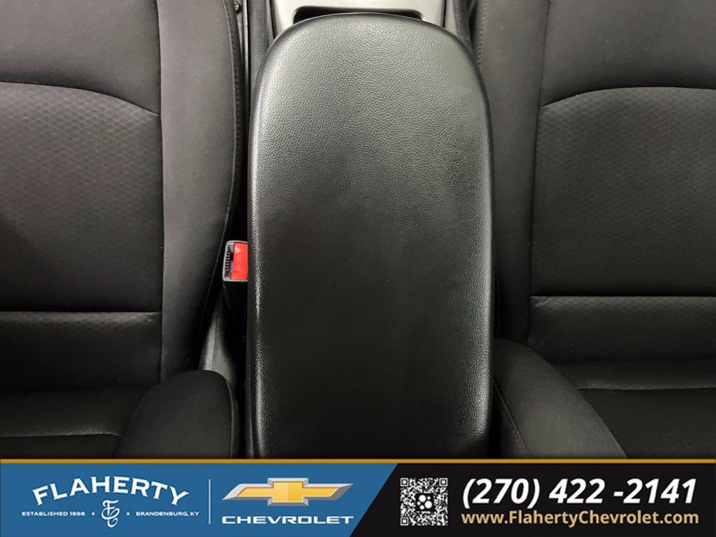 Used 2022 Chevrolet Malibu LS FWD image 30