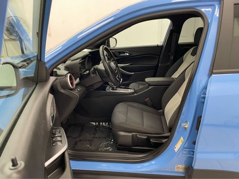 Certified 2024 Chevrolet Trax RS w/ Driver Confidence Package FWD image 7