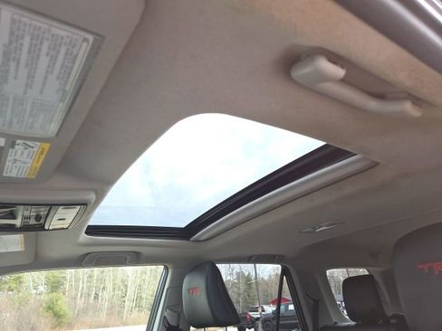 Used 2020 Toyota 4Runner TRD Off-Road image 7