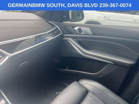 Certified 2022 BMW X7 xDrive40i w/ M Sport Package AWD/4WD image 13