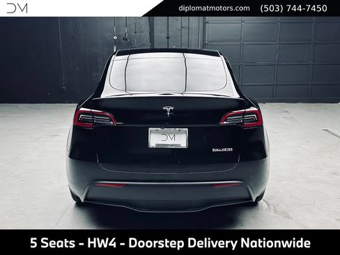 Used 2024 Tesla Model Y Performance AWD/4WD image 6