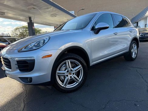 Used 2016 Porsche Cayenne S AWD/4WD image 6