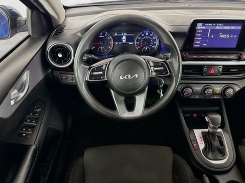 Used 2024 Kia Forte LXS w/ LXS Technology Package FWD image 16