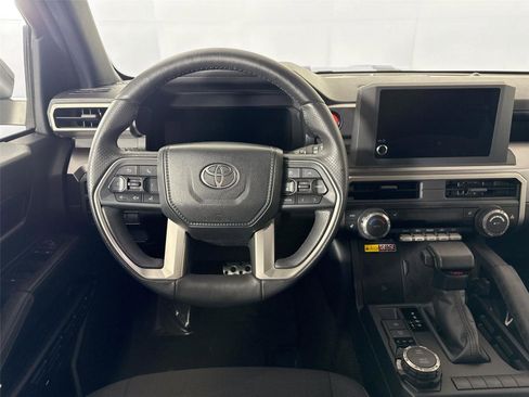 Certified 2025 Toyota 4Runner TRD Sport image 29