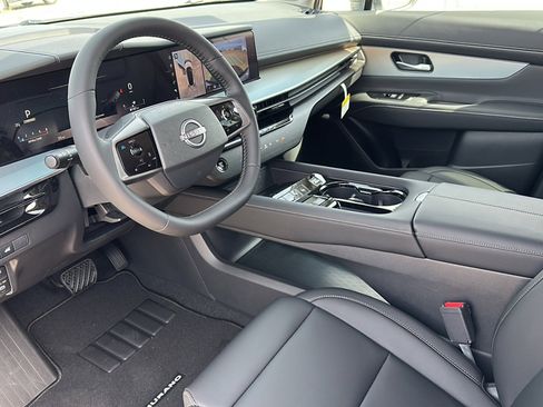 New 2025 Nissan Murano SL image 9