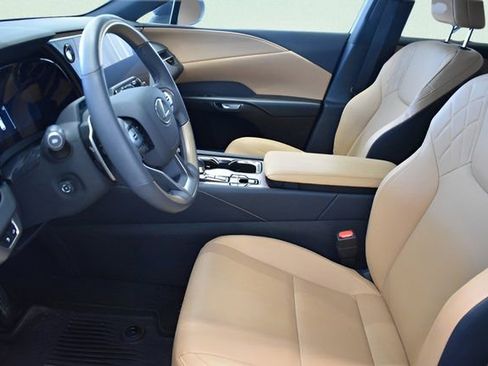 Used 2025 Lexus RX 350 Premium w/ Convenience Package image 24