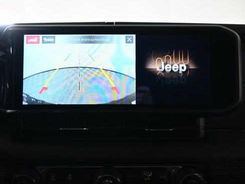 Used 2024 Jeep Wrangler Unlimited Rubicon 4xe w/ Technology Group image 29