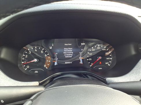 Used 2022 Jeep Compass Latitude image 24