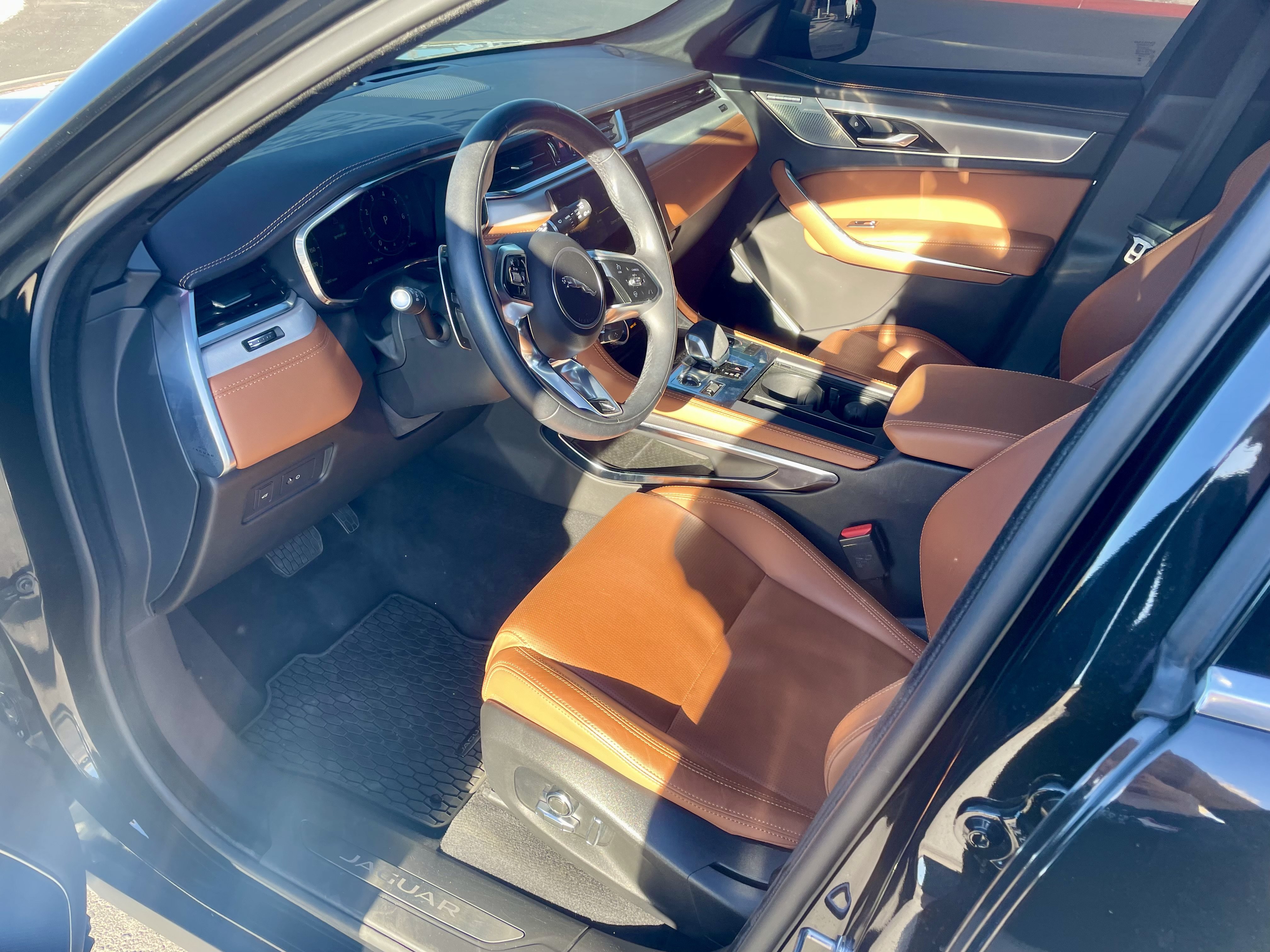 Used 2024 Jaguar F-PACE R-Dynamic S AWD/4WD image 10