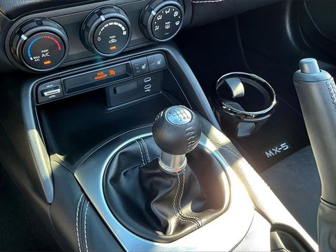 New 2025 MAZDA MX-5 Miata RF Club image 20