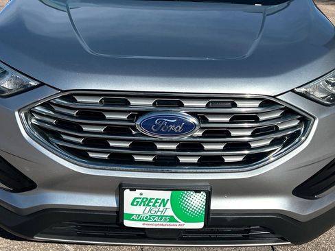 Used 2020 Ford Edge SEL image 17