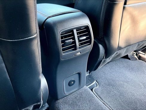 Certified 2024 Ford Escape ST-Line w/ Equipment Group 301A FWD image 33