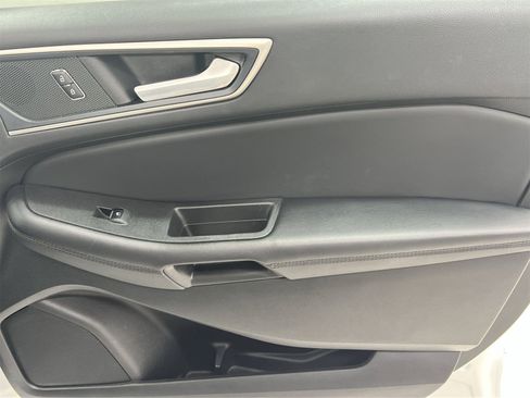 Used 2024 Ford Edge SEL image 31