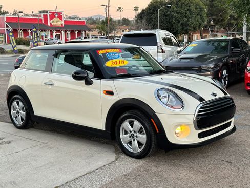 Used 2018 MINI Cooper 2-Door Hardtop FWD image 2