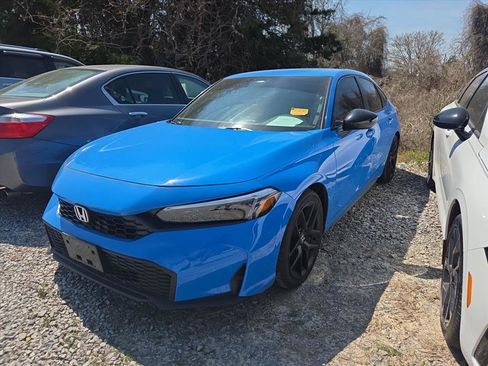 Used 2025 Honda Civic Sport image 1