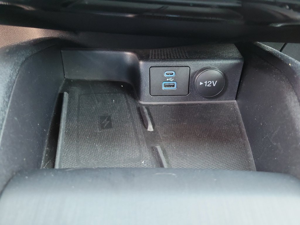 Used 2022 Ford Escape SEL w/ Technology Package FWD image 21