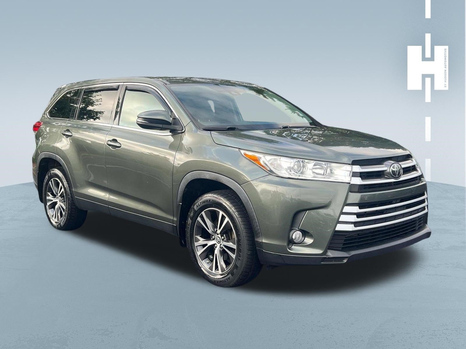 Used 2019 Toyota Highlander Plus FWD image 1