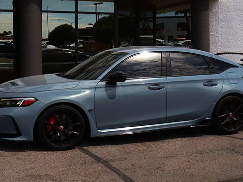 Used 2025 Honda Civic Type R image 7