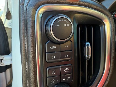 Used 2020 Chevrolet Silverado 2500 LTZ image 29