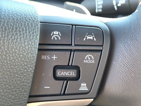 Used 2025 Toyota Camry SE FWD image 28
