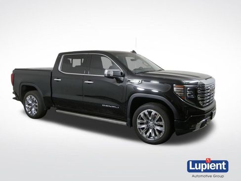 Used 2024 GMC Sierra 1500 Denali w/ Denali Reserve Package AWD/4WD image 1