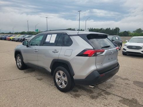 Used 2024 Toyota RAV4 XLE FWD image 24