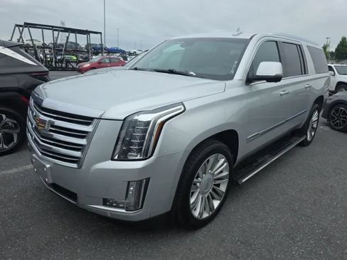 Used 2016 Cadillac Escalade ESV Platinum AWD/4WD image 1