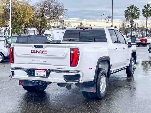Used 2024 GMC Sierra 3500 Denali w/ Denali Reserve Package image 4