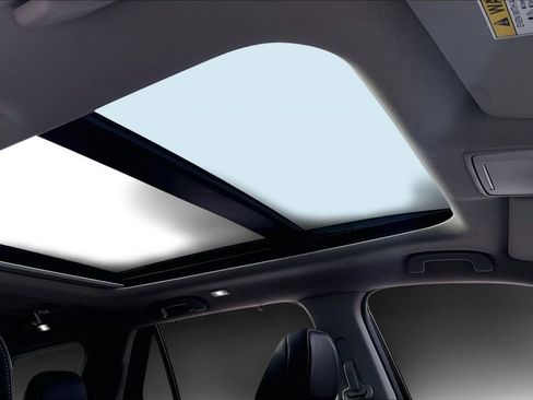 Used 2023 Honda Pilot Touring image 22