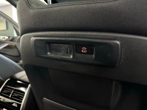 Used 2021 BMW X5 xDrive40i w/ Convenience Package image 17