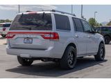 Used 2017 Lincoln Navigator Select image 3