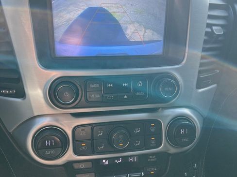 Used 2018 GMC Yukon SLT image 26