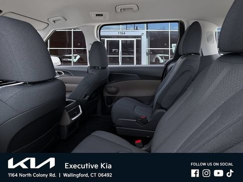 New 2026 Kia Carnival LX FWD image 18