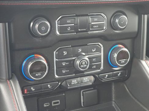 Used 2022 Chevrolet Tahoe RST w/ Sport Performance Package image 27