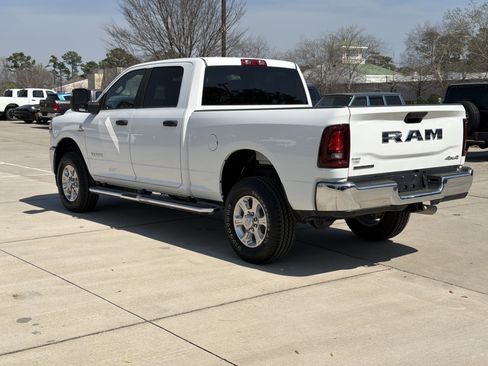 Used 2025 RAM 2500 Big Horn AWD/4WD image 6