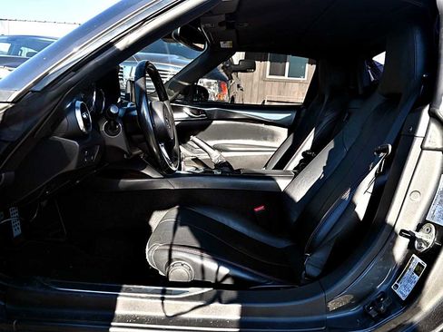 Used 2018 MAZDA MX-5 Miata RF Grand Touring image 10