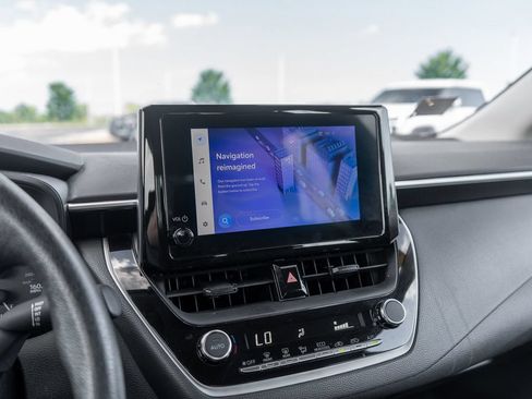 Used 2024 Toyota Corolla LE FWD image 28