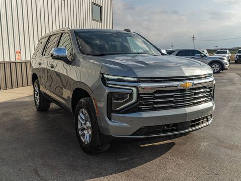 Used 2025 Chevrolet Tahoe LT image 4