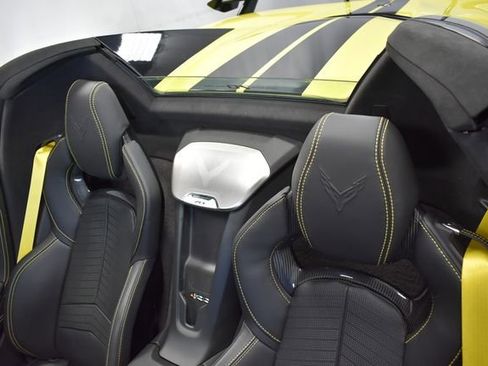 Certified 2023 Chevrolet Corvette Stingray Premium Conv w/ Z51 Performance Package RWD image 27