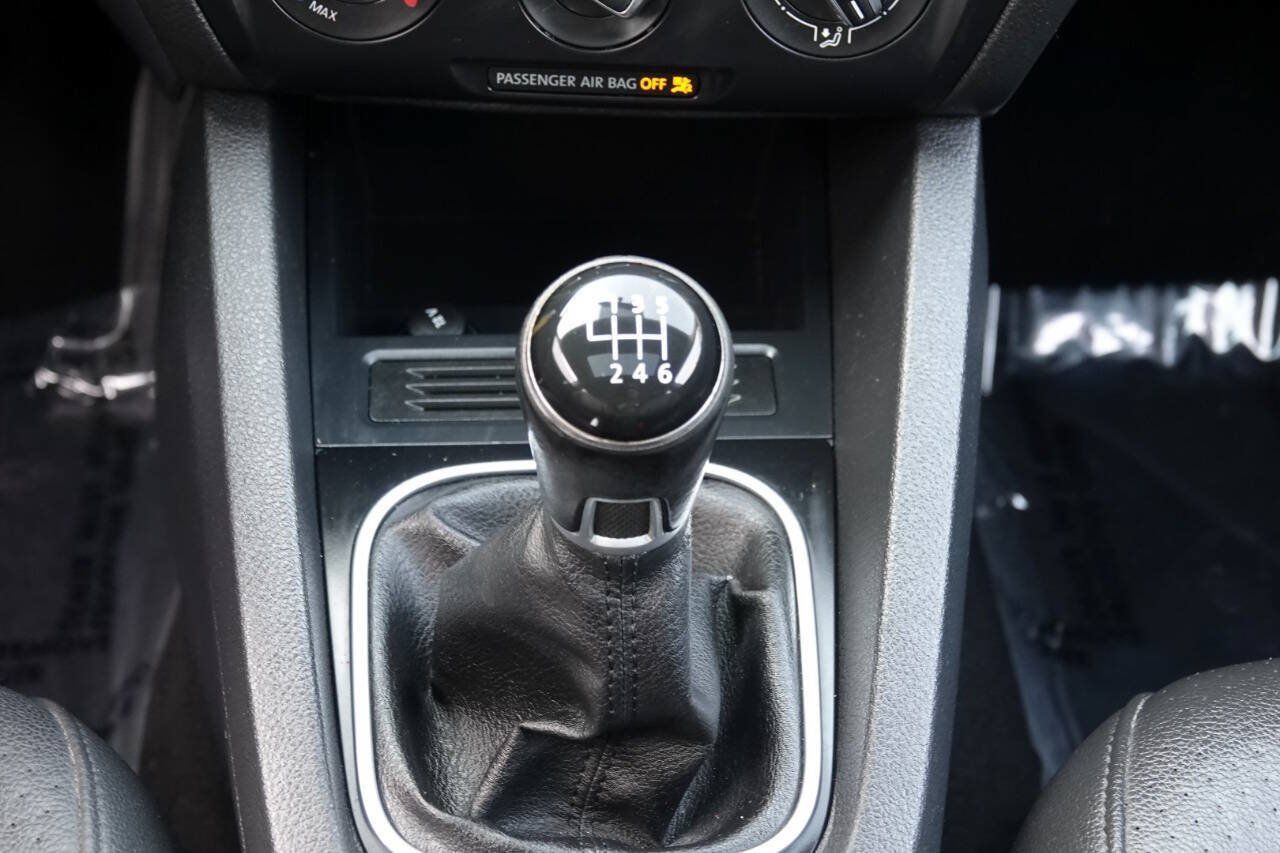 Used 2014 Volkswagen Jetta TDI FWD image 70