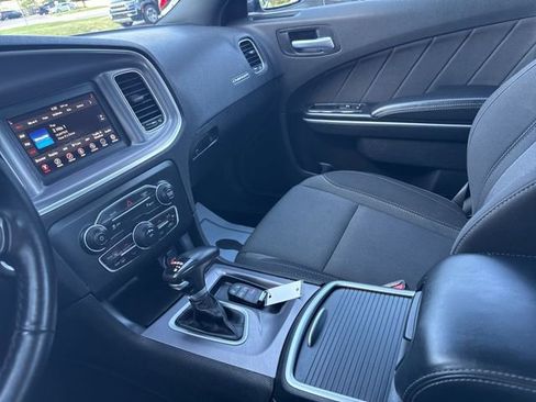 Certified 2022 Dodge Charger SXT w/ Cold Weather Package image 22