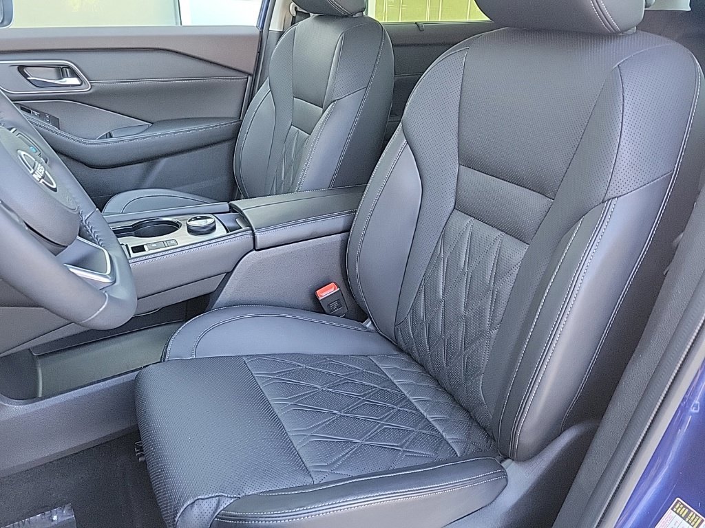 Used 2023 Nissan Rogue Platinum AWD/4WD image 10