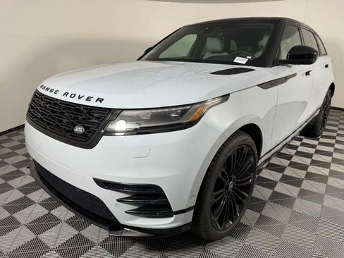 New 2026 Land Rover Range Rover Velar Dynamic SE image 3